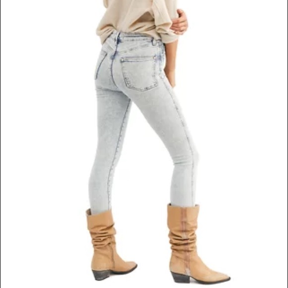 Free People Denim - HP⭐️FREE PEOPLE Raw High-Rise Jeggings NWT 27 Acid